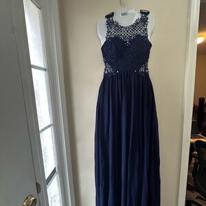 Elegant Navy Blue Lace Evening Dress